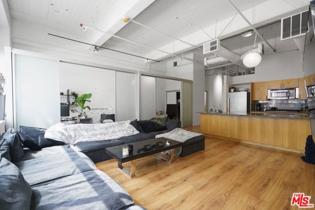 1130 S Flower Street 215, Los Angeles, CA 90015