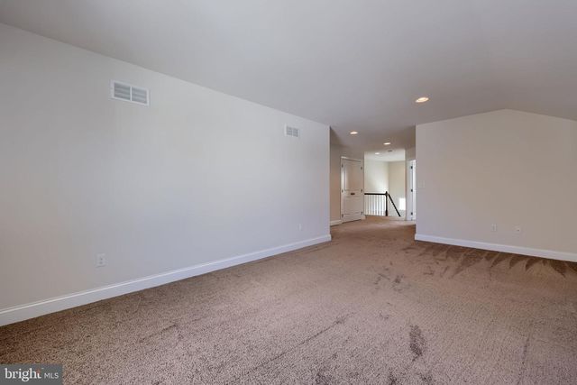 310 ANDREW DR, York, PA 17404