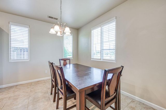 4122 Heritage Avenue, Clovis, CA 93619