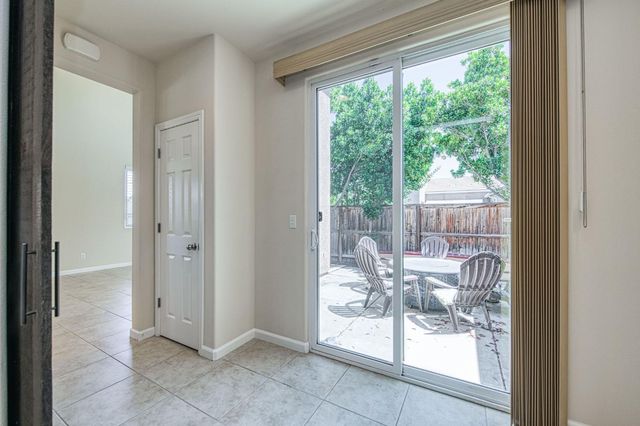4122 Heritage Avenue, Clovis, CA 93619