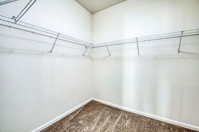 4122 Heritage Avenue, Clovis, CA 93619