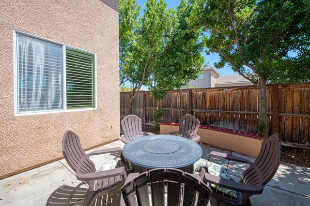 4122 Heritage Avenue, Clovis, CA 93619