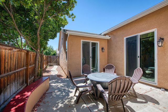 4122 Heritage Avenue, Clovis, CA 93619