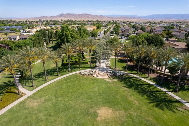 4122 Heritage Avenue, Clovis, CA 93619