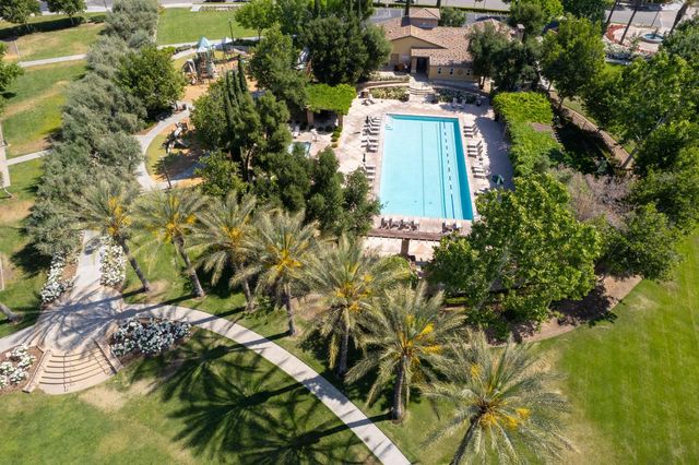 4122 Heritage Avenue, Clovis, CA 93619