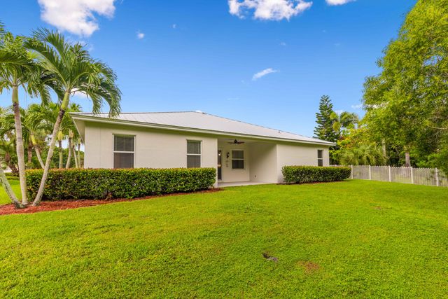 501 NW Pine Sap Place, Jensen Beach, FL 34957