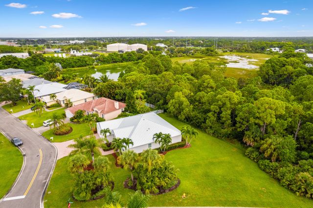 501 NW Pine Sap Place, Jensen Beach, FL 34957