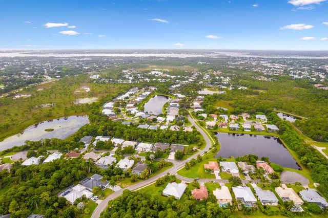 501 NW Pine Sap Place, Jensen Beach, FL 34957
