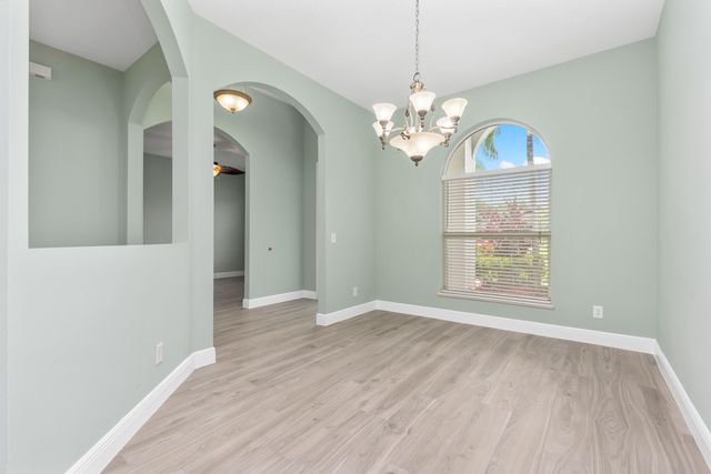 501 NW Pine Sap Place, Jensen Beach, FL 34957