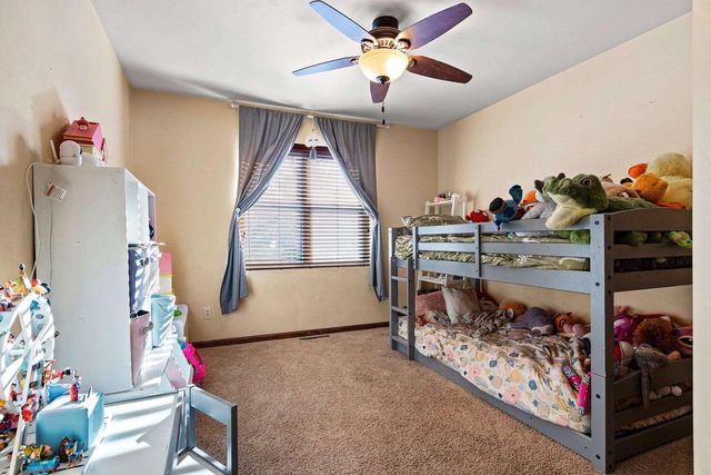 4824 ISABELLA CIRCLE, Hobart, WI 54155