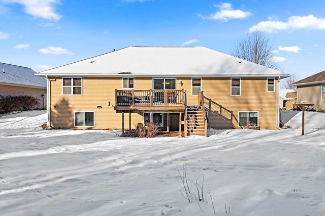 4824 ISABELLA CIRCLE, Hobart, WI 54155