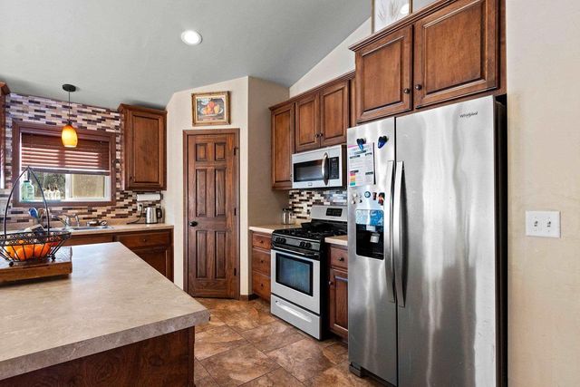 4824 ISABELLA CIRCLE, Hobart, WI 54155