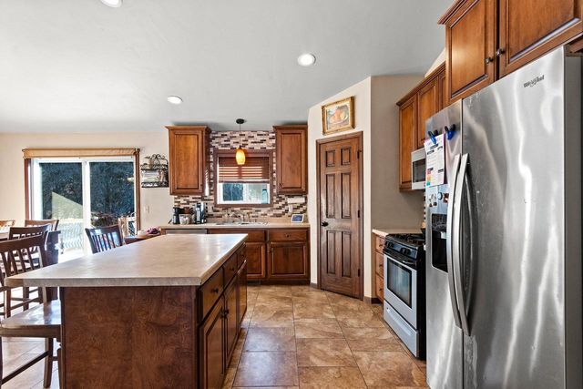 4824 ISABELLA CIRCLE, Hobart, WI 54155