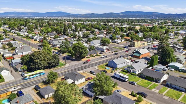 923 E Courtland Ave, Spokane, WA 99207