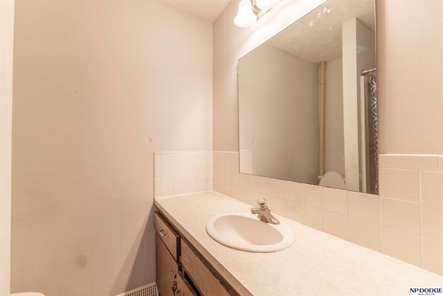 8120 County Road 41 County Road, Fort Calhoun, NE 68023