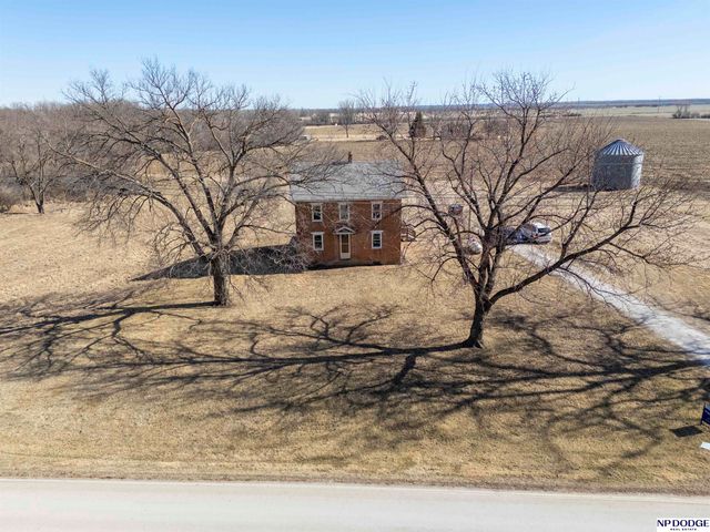 8120 County Road 41 County Road, Fort Calhoun, NE 68023