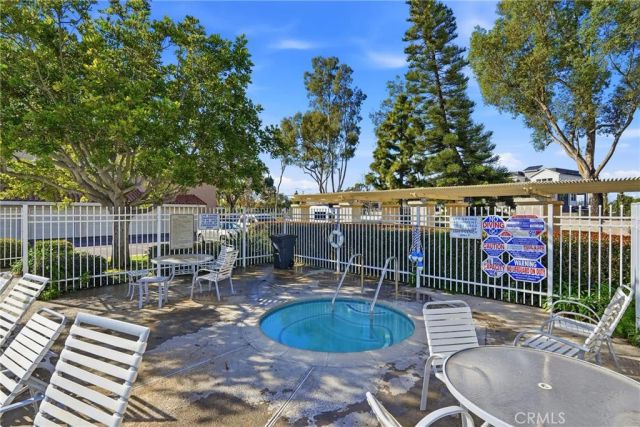 19222 Shoreline 7, Huntington Beach, CA 92648