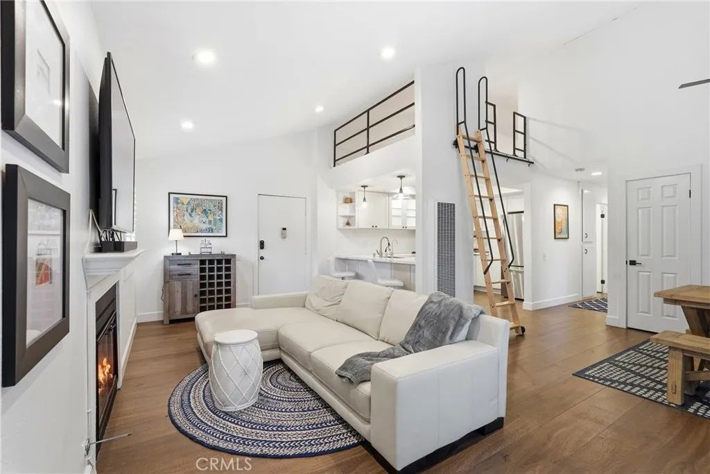 19222 Shoreline 7, Huntington Beach, CA 92648