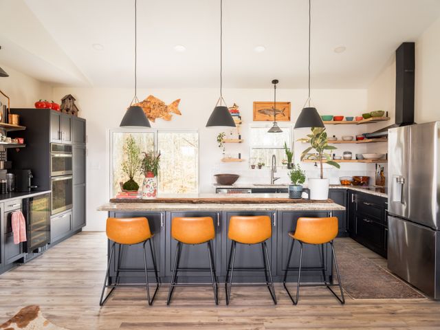 7050 Bakerville Rd, Waverly, TN 37185