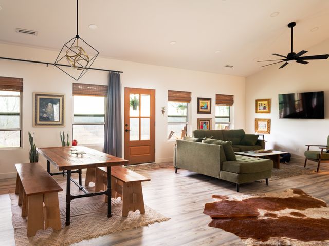 7050 Bakerville Rd, Waverly, TN 37185