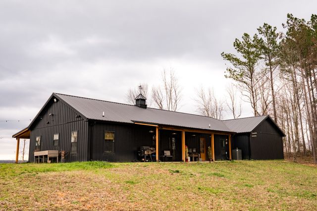 7050 Bakerville Rd, Waverly, TN 37185