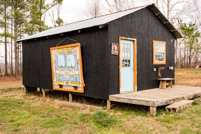 7050 Bakerville Rd, Waverly, TN 37185