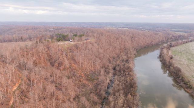 7050 Bakerville Rd, Waverly, TN 37185