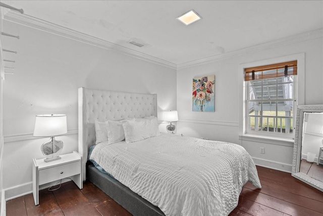 462 Exotic Isle Drive, Bay City, TX 77457