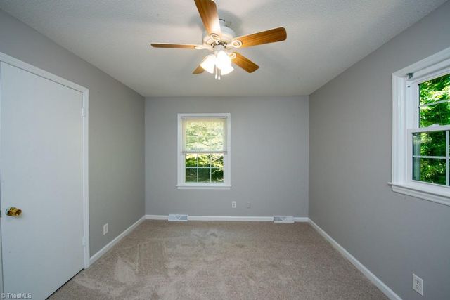 5809 Carriage Lane, Greensboro, NC 27410