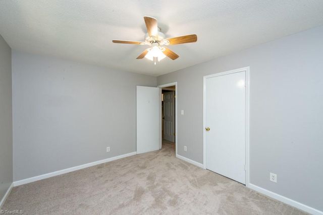 5809 Carriage Lane, Greensboro, NC 27410