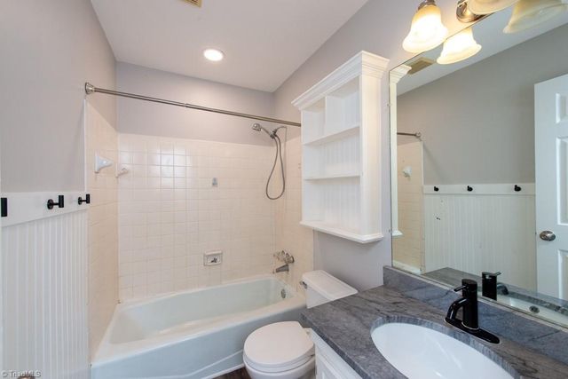 5809 Carriage Lane, Greensboro, NC 27410