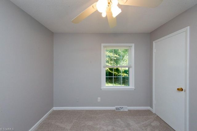 5809 Carriage Lane, Greensboro, NC 27410