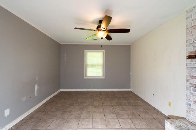 5809 Carriage Lane, Greensboro, NC 27410