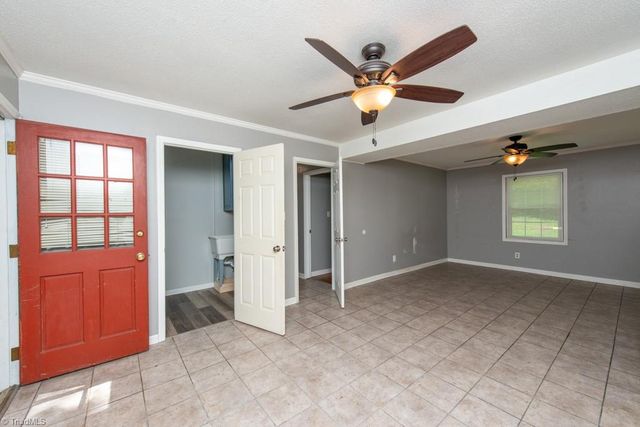 5809 Carriage Lane, Greensboro, NC 27410