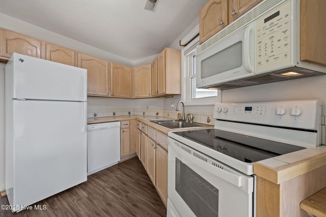 3045 Island Drive, N Topsail Beach, NC 28460