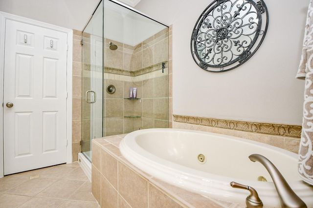 4212 Stonebridge Drive, Missouri City, TX 77459