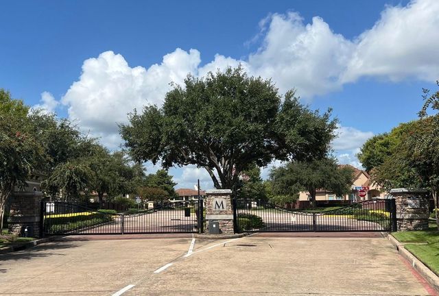 4212 Stonebridge Drive, Missouri City, TX 77459