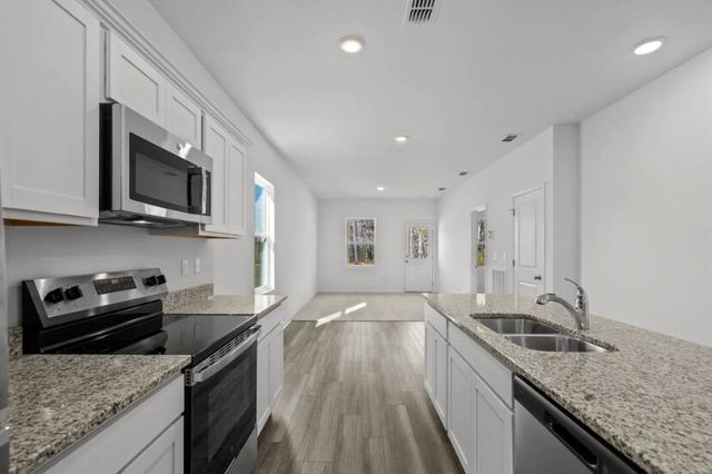 1016 Carriage Wood Circle, Ridgeville, SC 29472