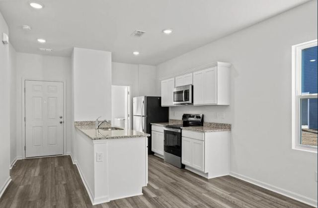 1016 Carriage Wood Circle, Ridgeville, SC 29472