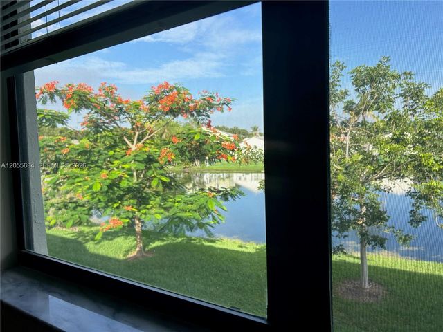 15710 E Waterside Circle 203, Sunrise, FL 33326