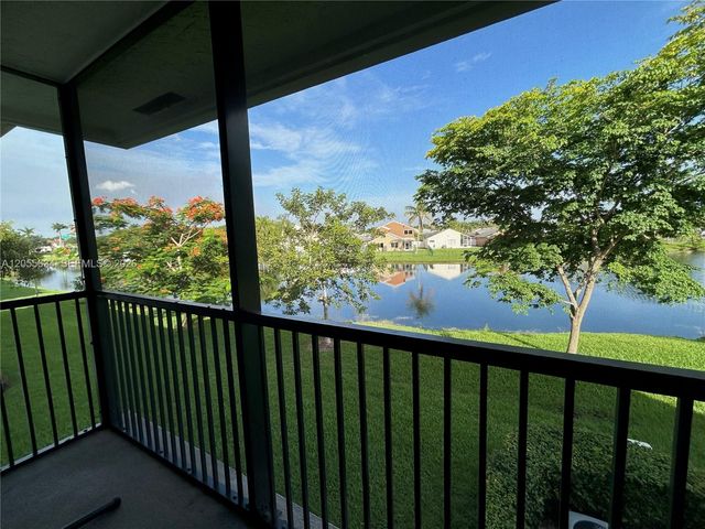 15710 E Waterside Circle 203, Sunrise, FL 33326