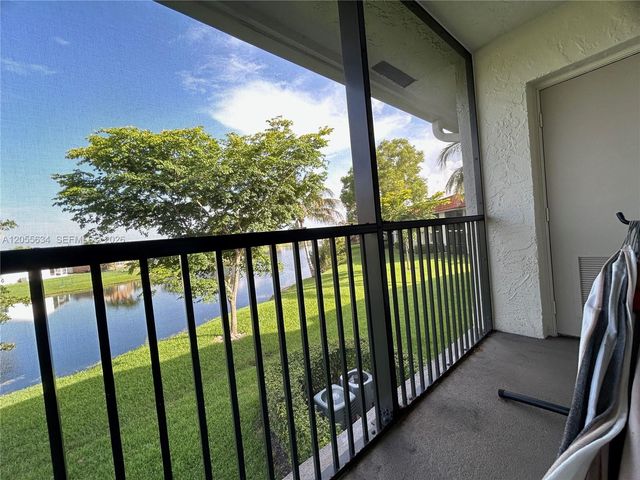 15710 E Waterside Circle 203, Sunrise, FL 33326