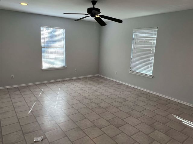 1020 Vera Court, Irving, TX 75060