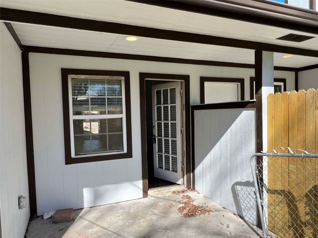 1020 Vera Court, Irving, TX 75060