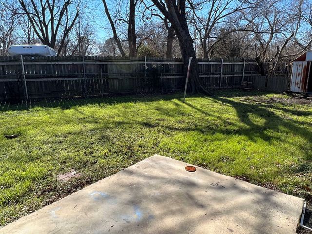 1020 Vera Court, Irving, TX 75060