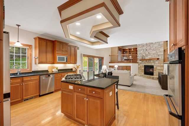 6507 Orchard Ridge Trail, Woodbury, MN 55129