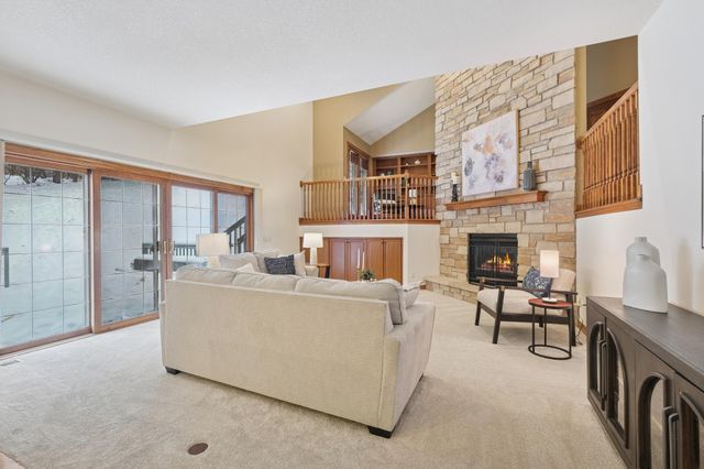 6507 Orchard Ridge Trail, Woodbury, MN 55129