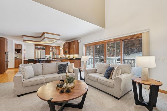 6507 Orchard Ridge Trail, Woodbury, MN 55129