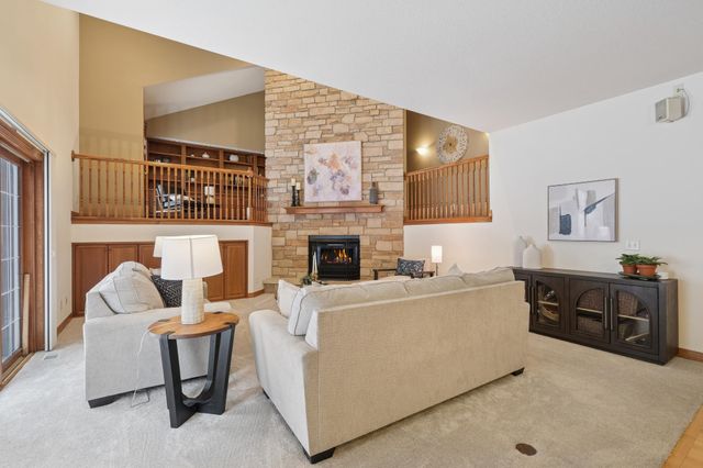 6507 Orchard Ridge Trail, Woodbury, MN 55129