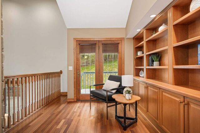 6507 Orchard Ridge Trail, Woodbury, MN 55129